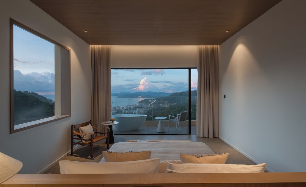 Miyue Shenzhen Tianlu Secret Wild Wizard Holiday Hotel