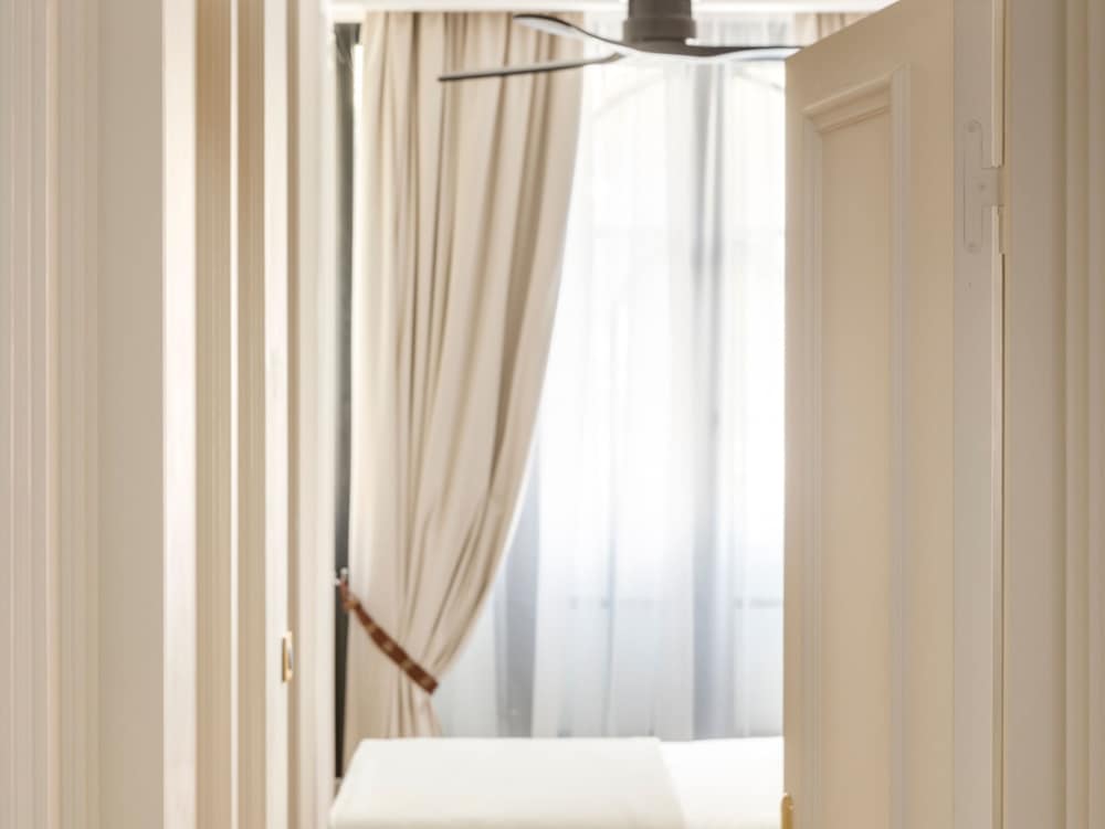 Merveil Luxury Suites - Grenelle I-II