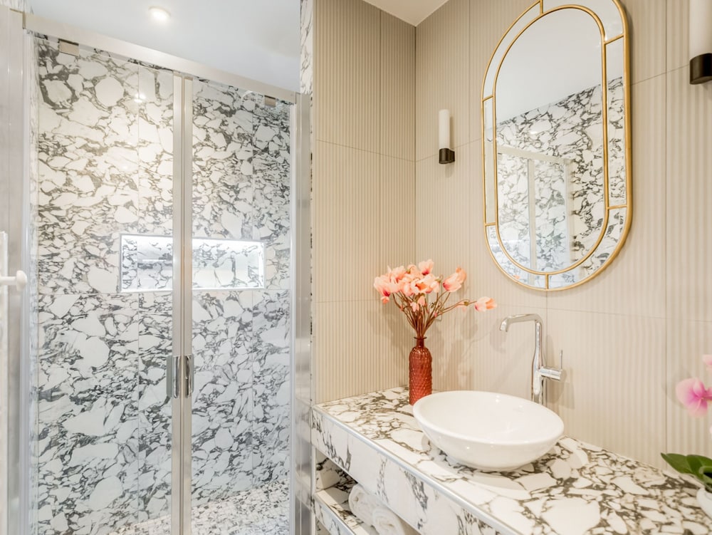 Merveil Luxury Suites - Opera - Volney I-II