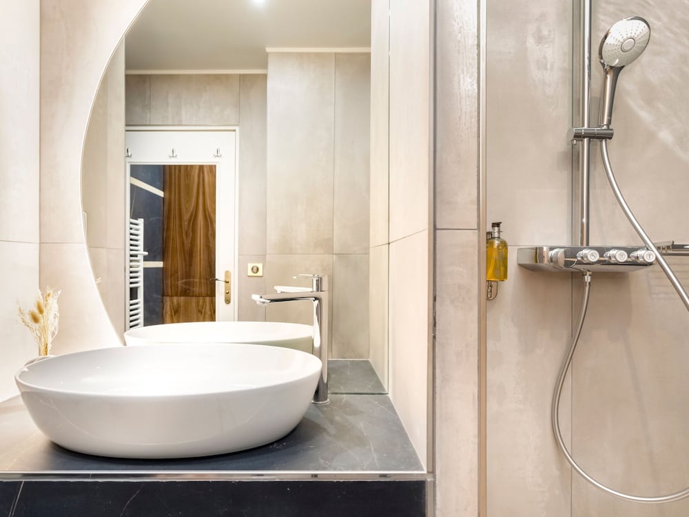 Merveil Luxury Suites - Lenoir I-II-III