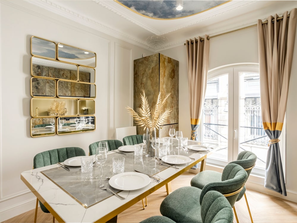 Merveil Luxury Suites - Rougemont I-II-III