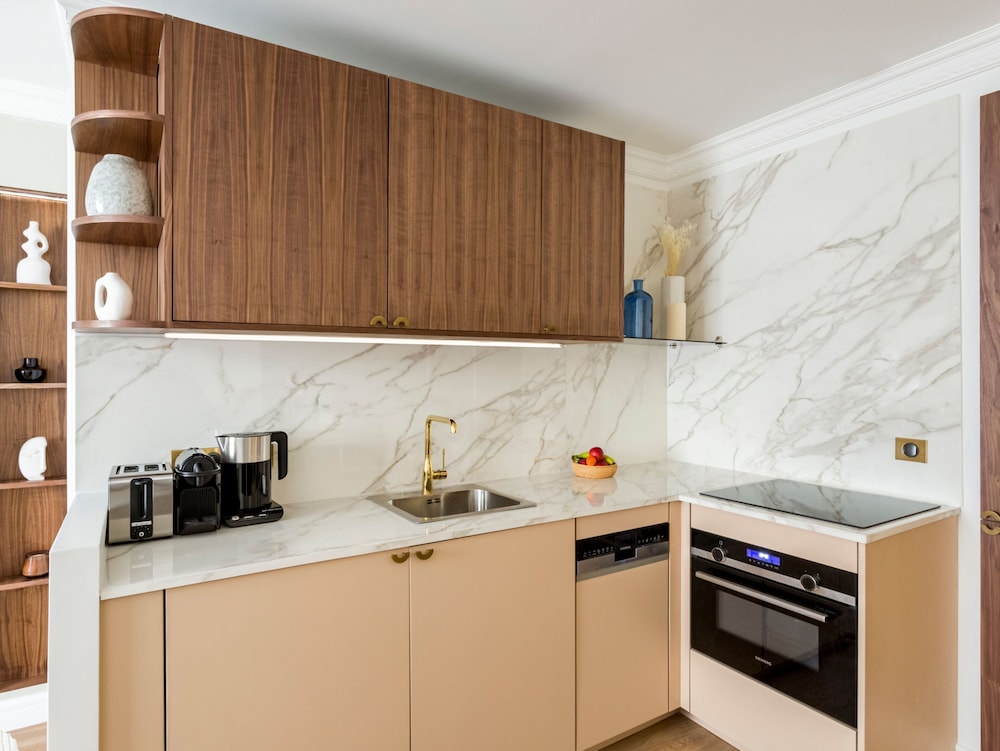 Merveil Luxury Suites - Lenoir I-II-III