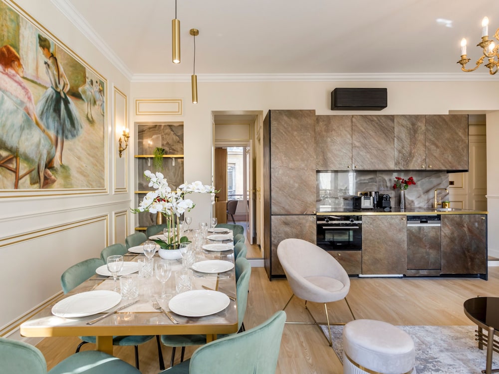 Merveil Luxury Suites - Opera I-II