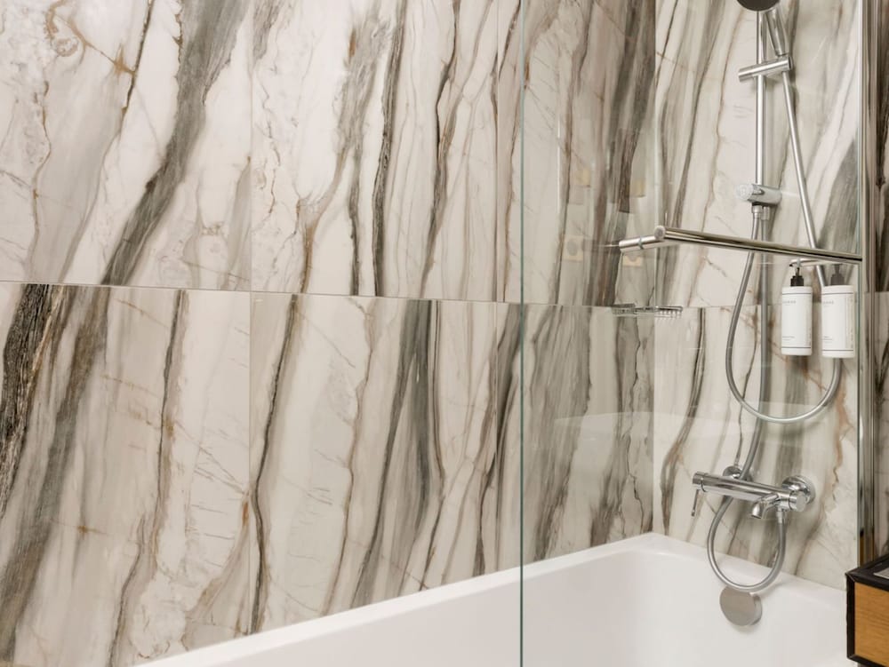 Merveil Luxury Suites - Bourse I-II