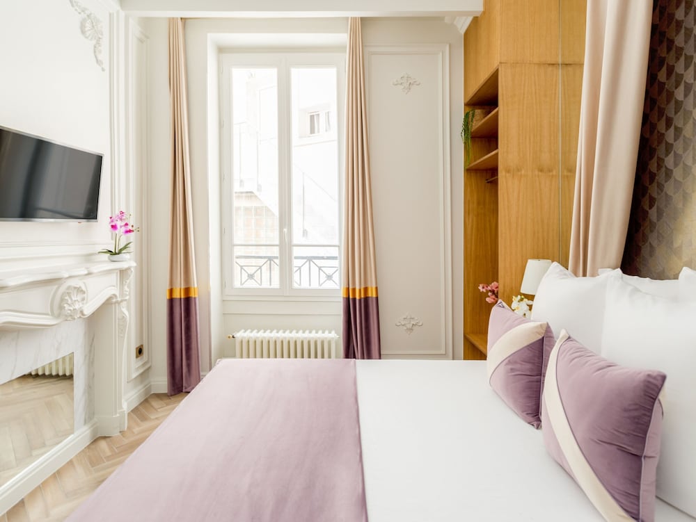 Merveil Luxury Suites - Opera - Volney I-II