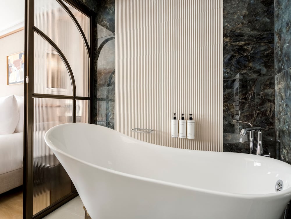 Merveil Luxury Suites - Rougemont I-II-III