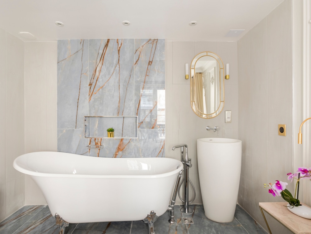 Merveil Luxury Suites - Rougemont I-II-III