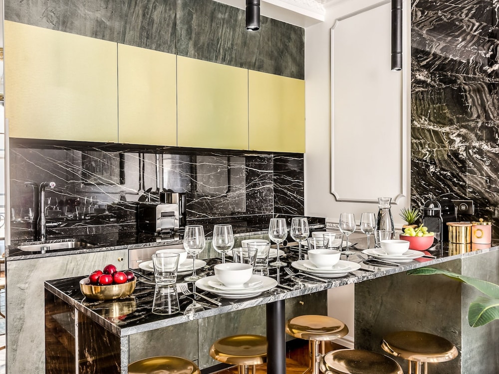 Merveil Luxury Suites - Sebastopol I-II