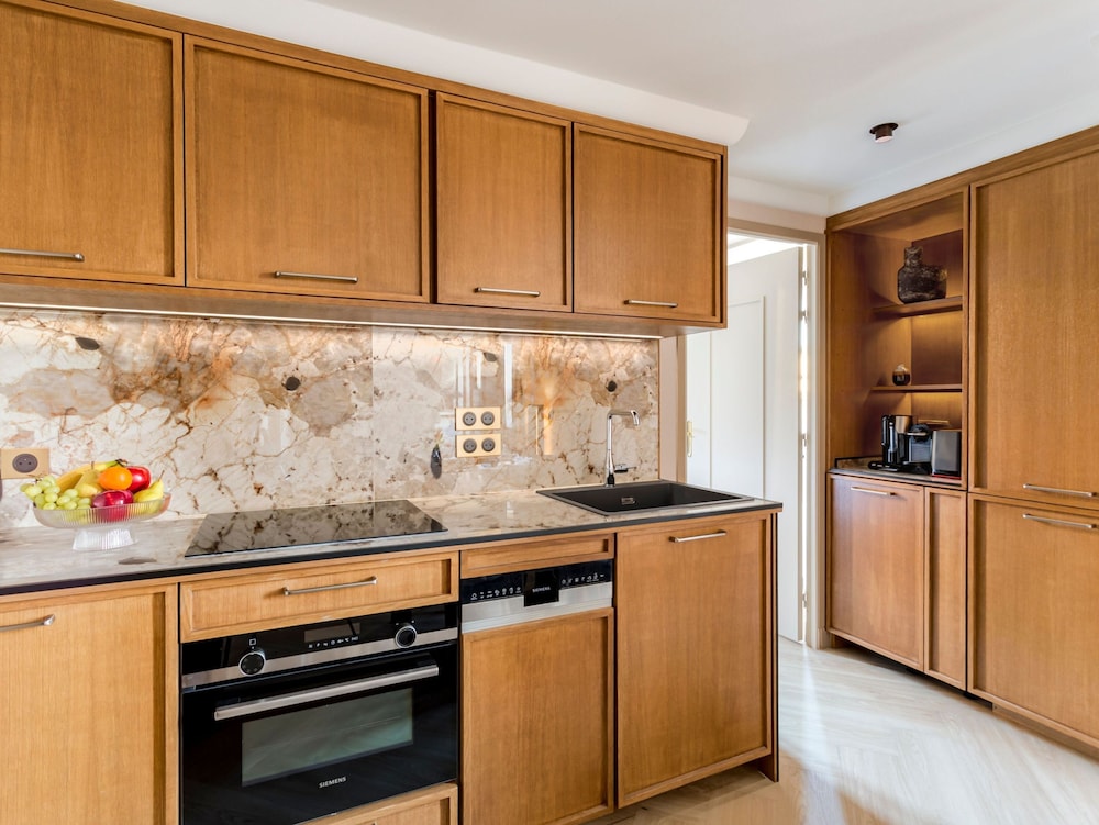 Merveil Luxury Suites - Bourse I-II