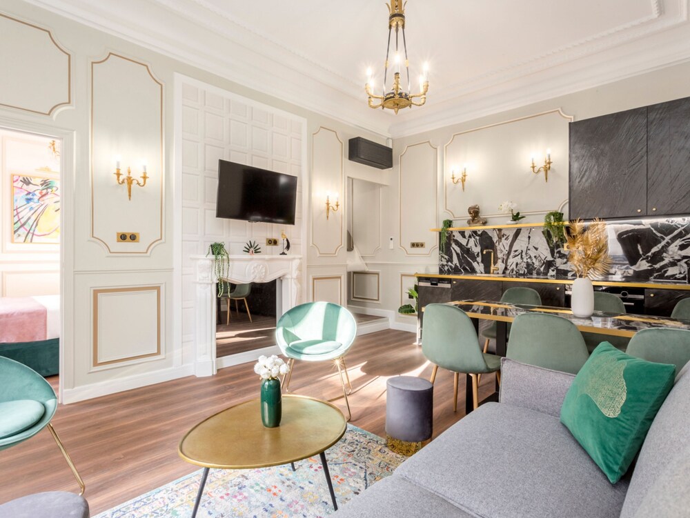 Merveil Luxury Suites - Septembre I-II