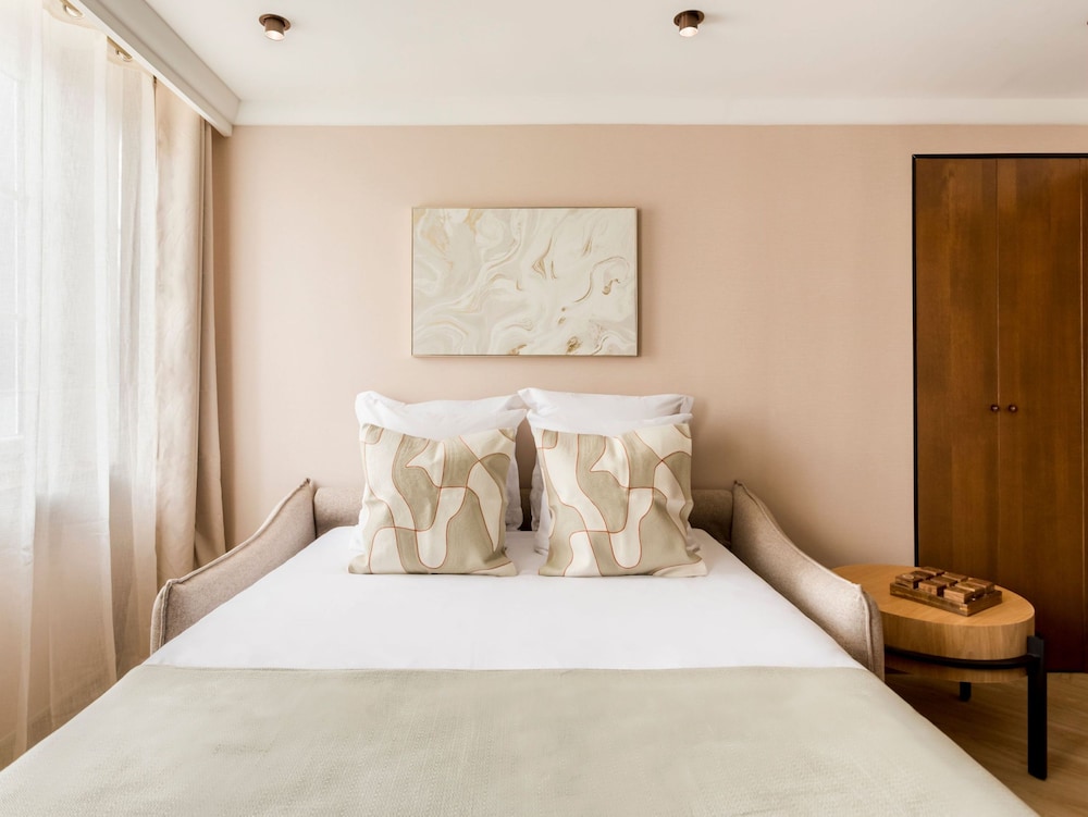 Merveil Luxury Suites - Bourse I-II