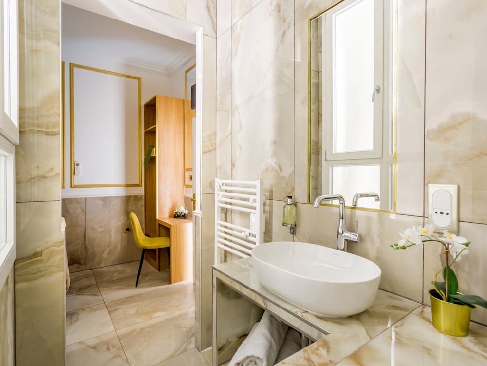 Merveil Luxury Suites - Opera I-II