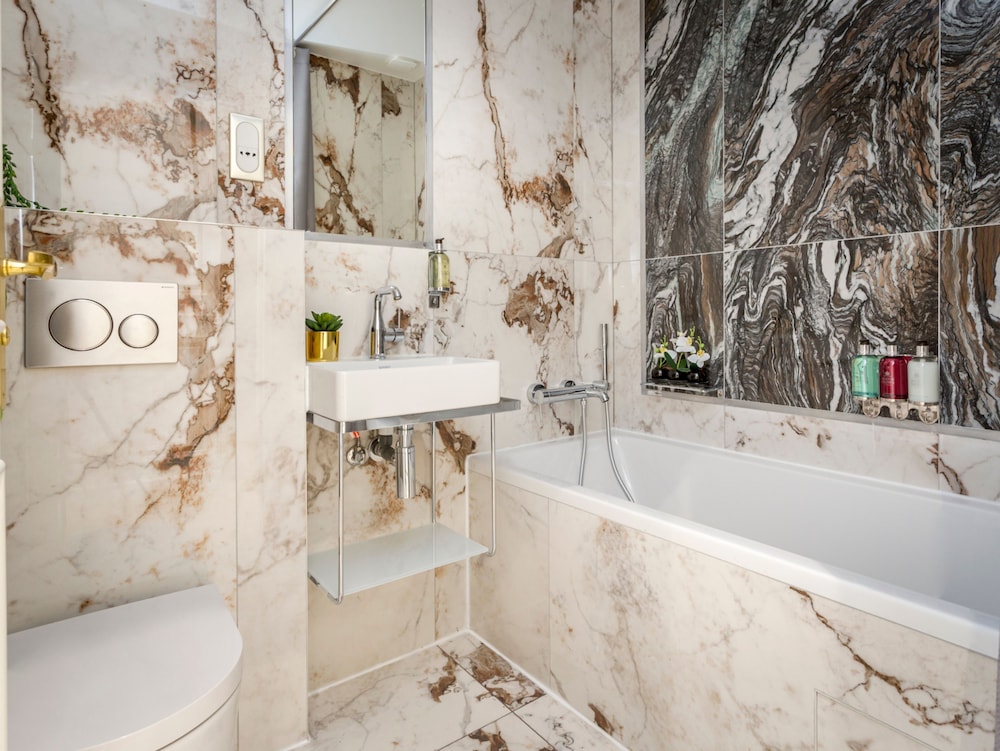 Merveil Luxury Suites - Opera I-II
