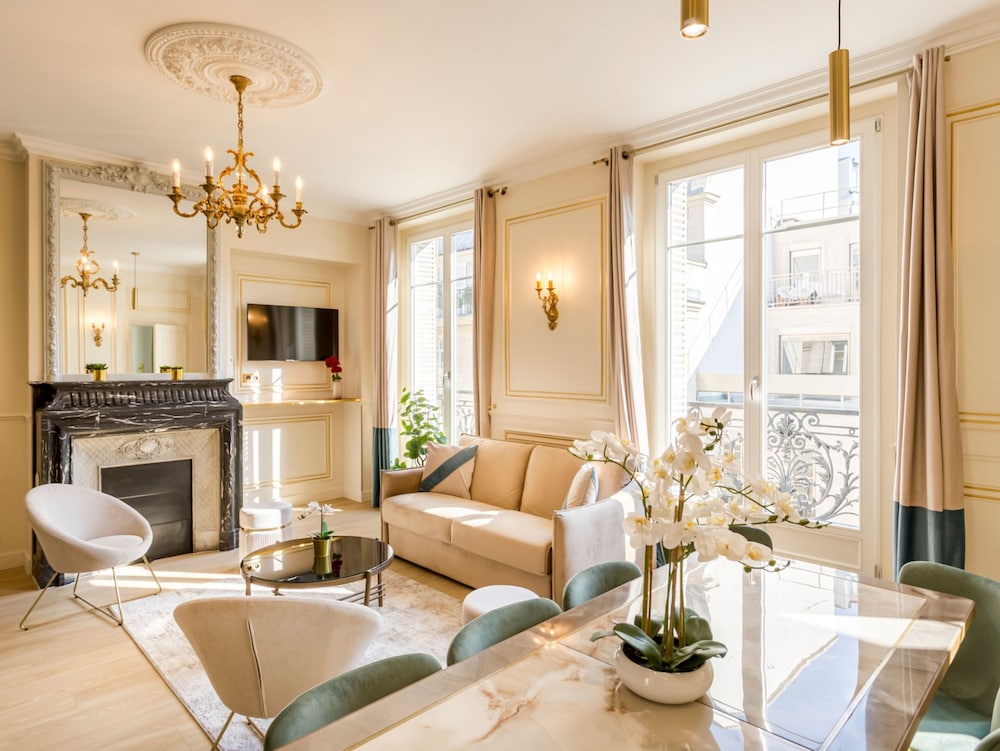 Merveil Luxury Suites - Opera I-II