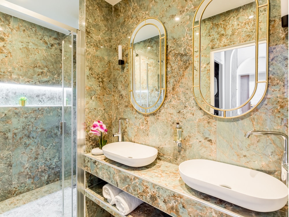 Merveil Luxury Suites - Opera - Volney I-II