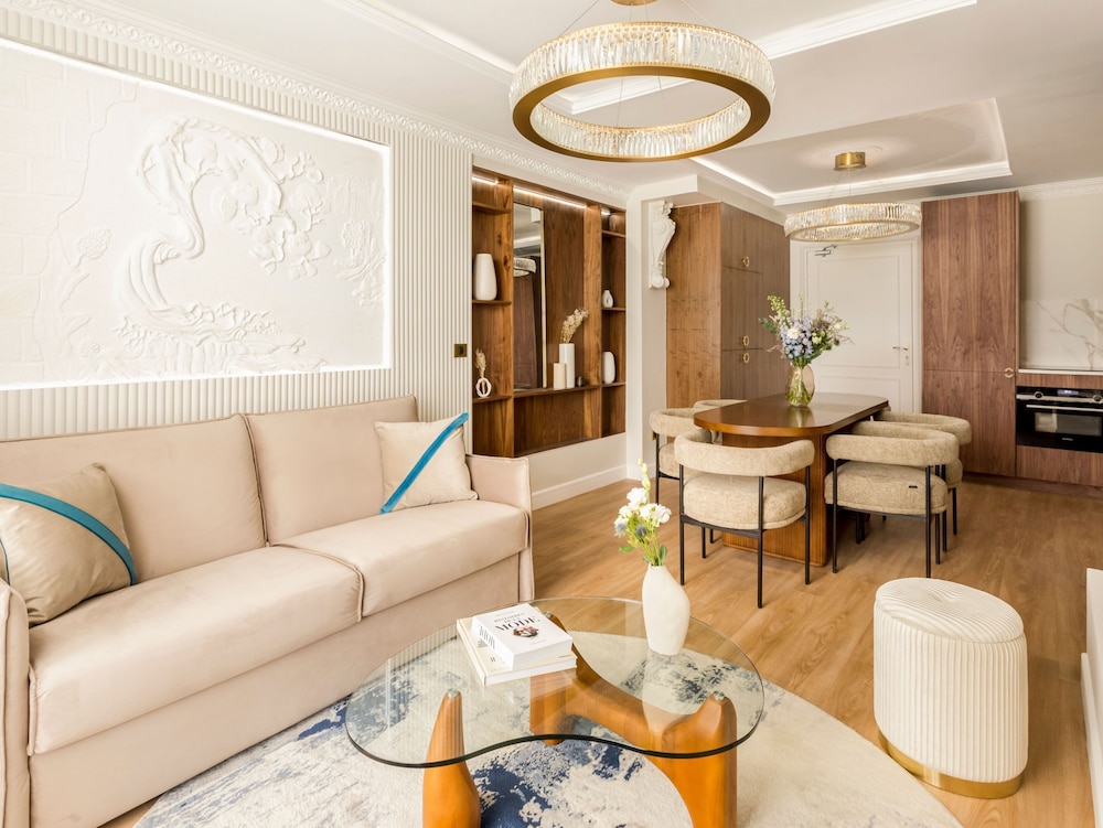 Merveil Luxury Suites - Lenoir I-II-III