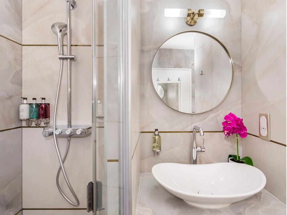 Merveil Luxury Suites - Bac I-II