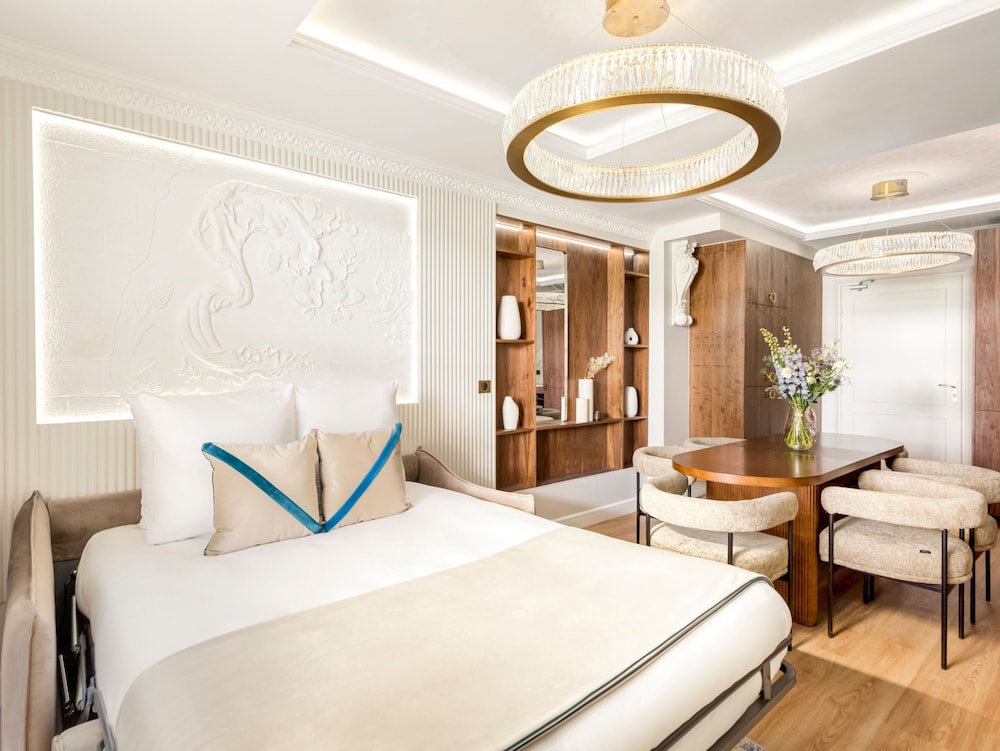 Merveil Luxury Suites - Lenoir I-II-III