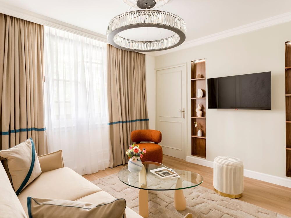 Merveil Luxury Suites - Lenoir I-II-III