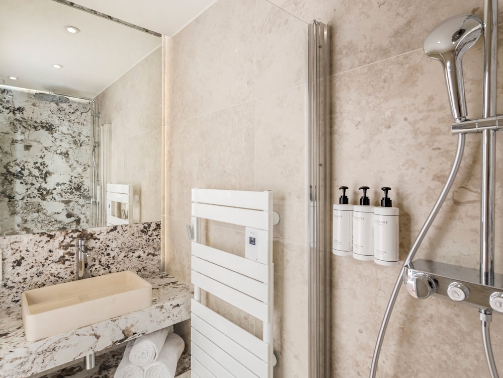 Merveil Luxury Suites - Rougemont I-II-III