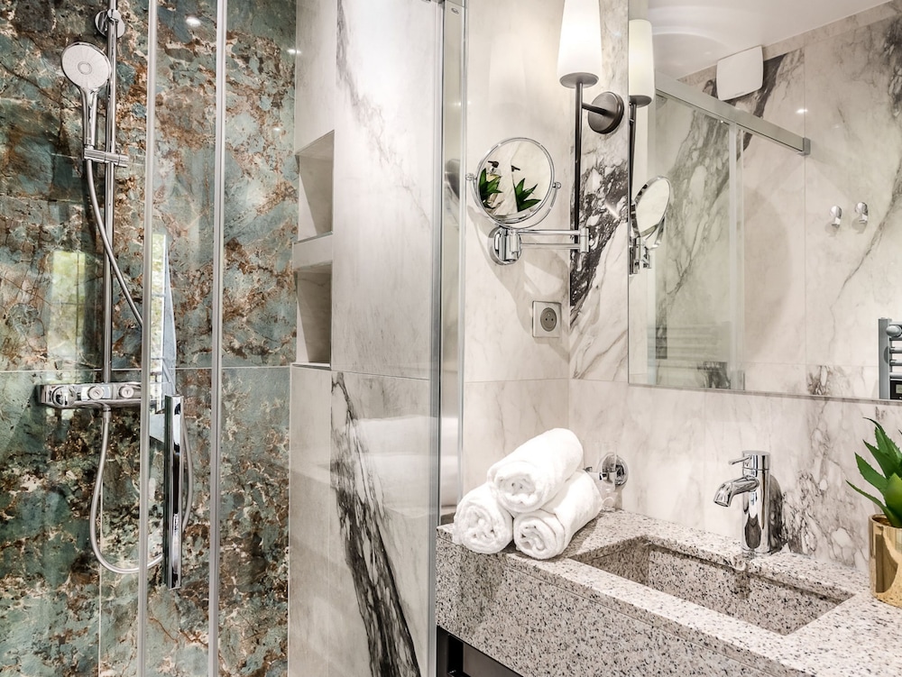 Merveil Luxury Suites - Sebastopol I-II