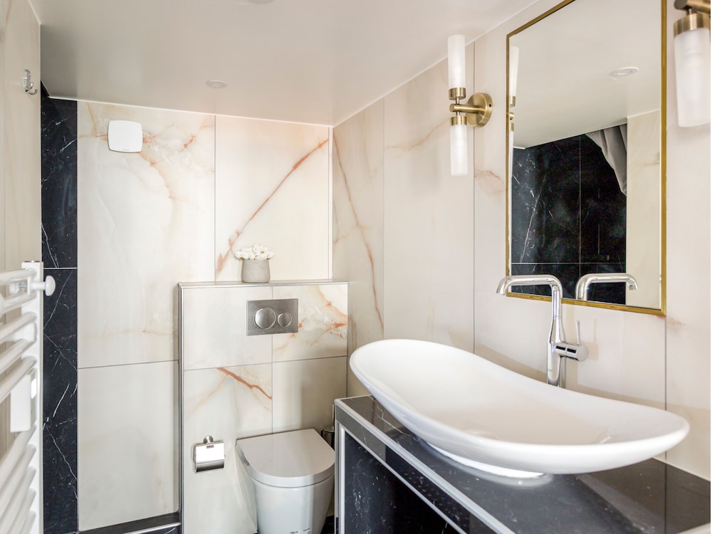 Merveil Luxury Suites - Florentin I-II