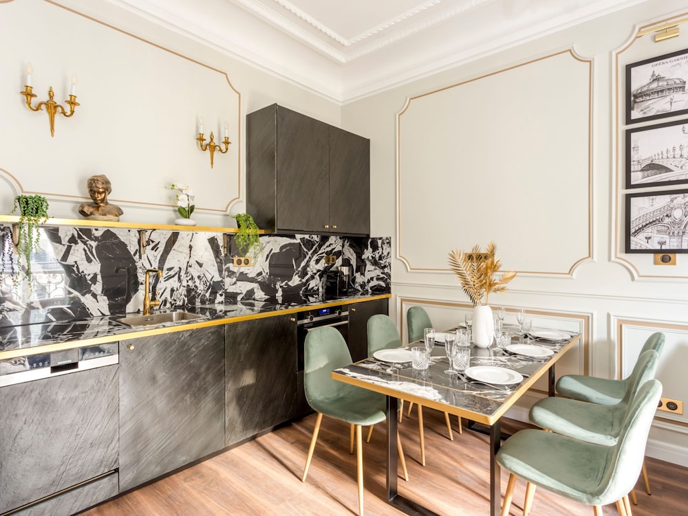 Merveil Luxury Suites - Septembre I-II
