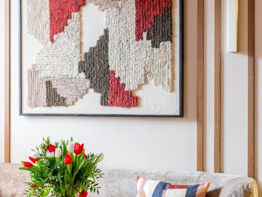 Merveil Luxury Suites - Bourse I-II