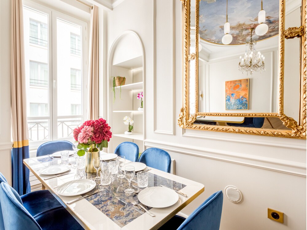 Merveil Luxury Suites - Opera - Volney I-II