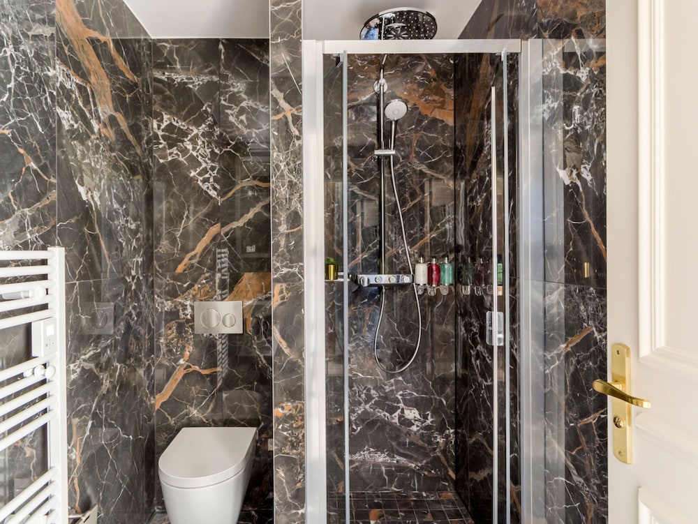 Merveil Luxury Suites - Opera I-II