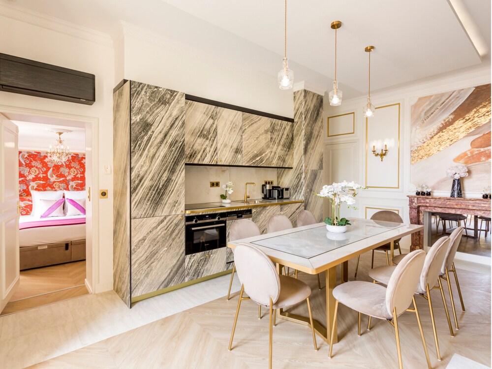 Merveil Luxury Suites - Bac I-II