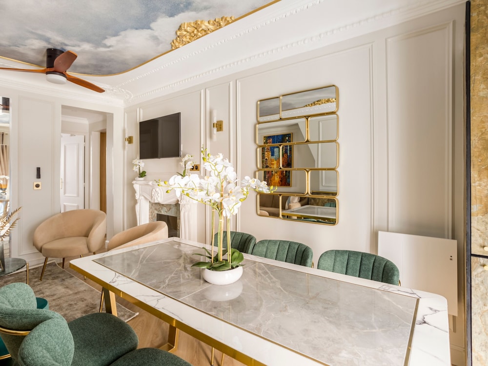 Merveil Luxury Suites - Rougemont I-II-III