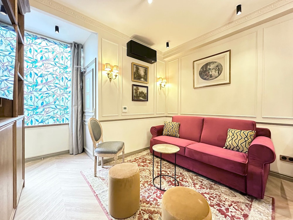 Merveil Luxury Suite - Eiffel Bourgogne