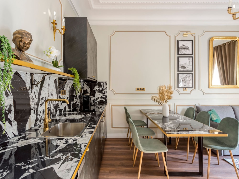 Merveil Luxury Suites - Septembre I-II