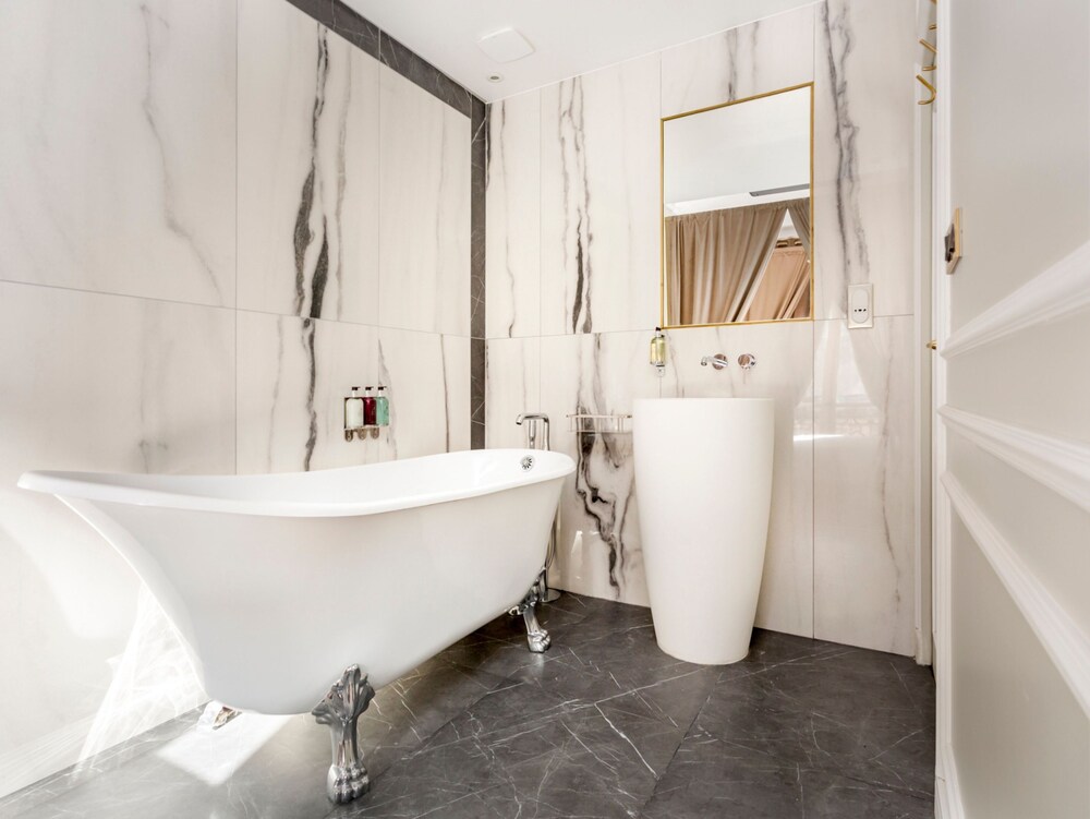 Merveil Luxury Suites - Septembre I-II