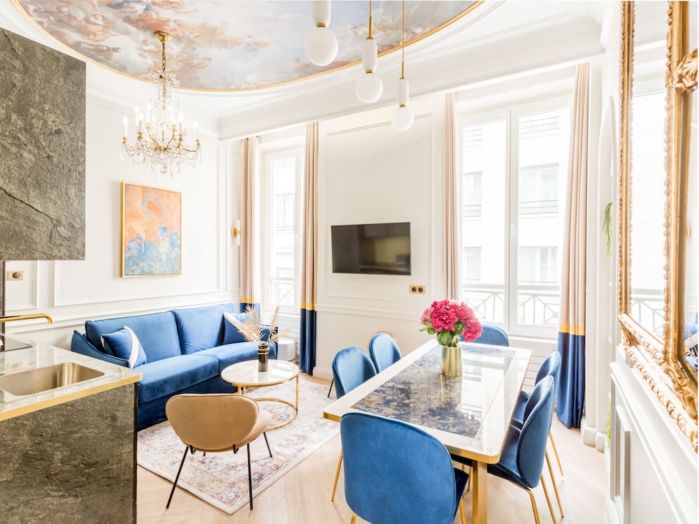 Merveil Luxury Suites - Opera - Volney I-II