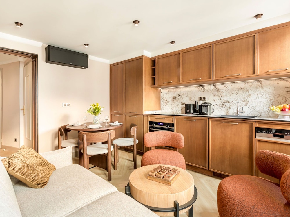 Merveil Luxury Suites - Bourse I-II