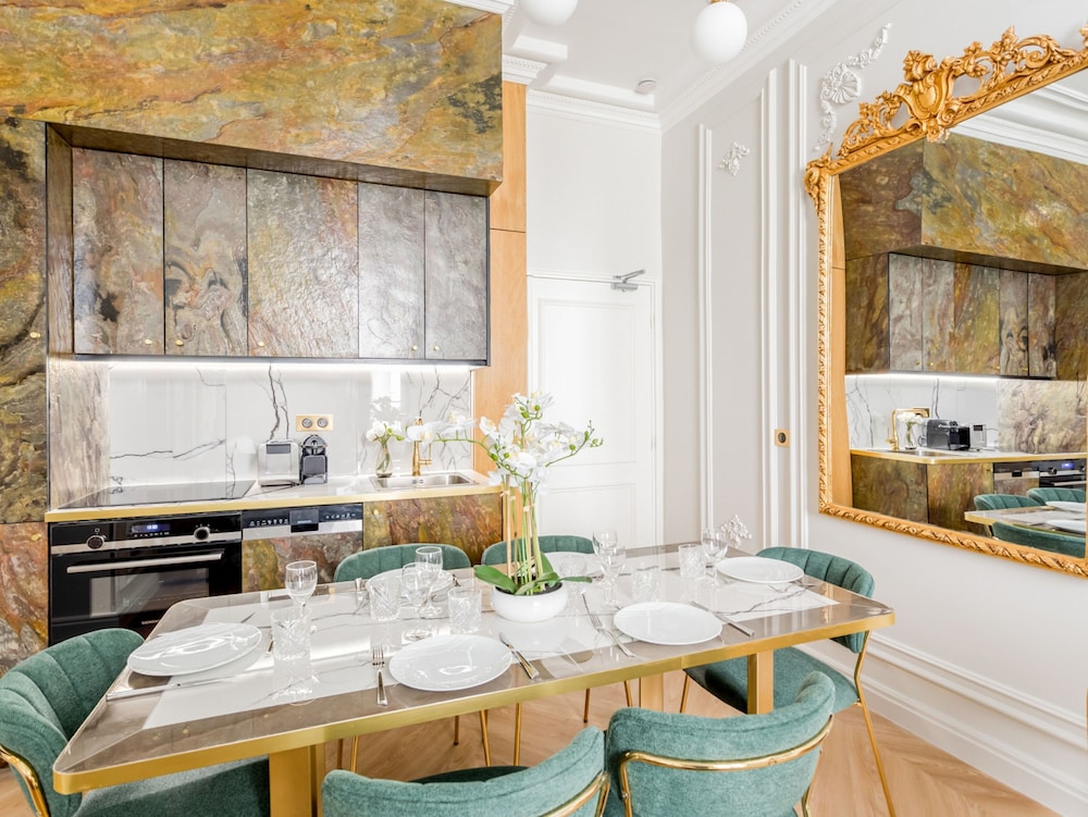 Merveil Luxury Suites - Opera - Volney I-II