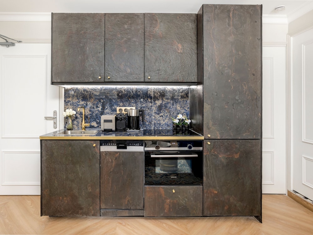 Merveil Luxury Suites - Rougemont I-II-III