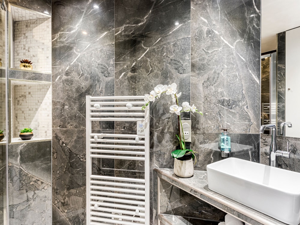 Merveil Luxury Suites - Reaumur I-II