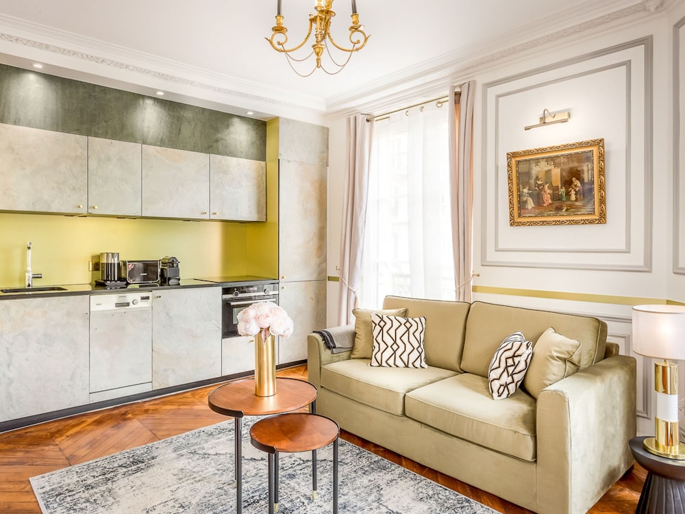 Merveil Luxury Suites - Sebastopol I-II