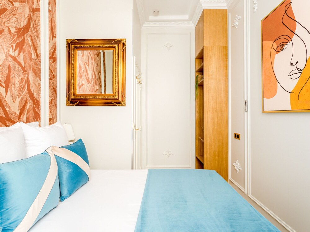 Merveil Luxury Suites - Opera - Volney I-II