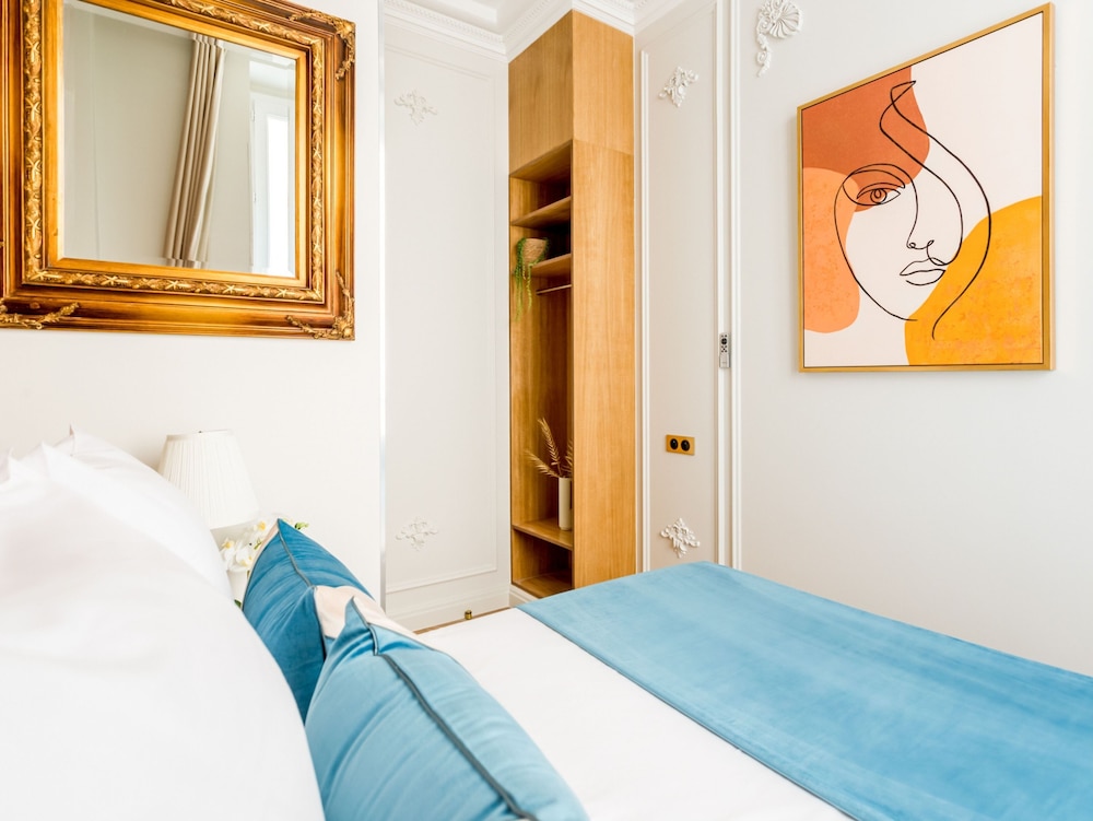 Merveil Luxury Suites - Opera - Volney I-II