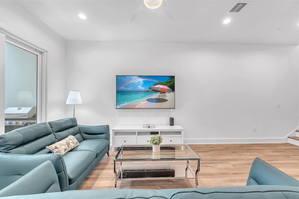 Azul Townhomes A1