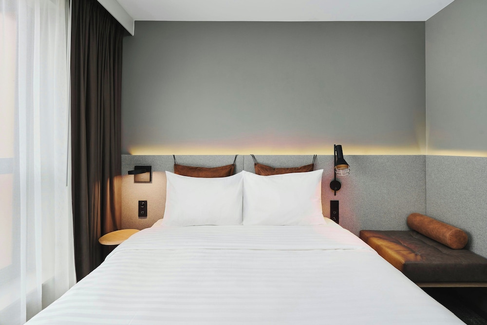 Moxy Warsaw City