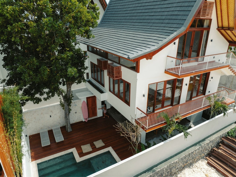 Treetop Villas