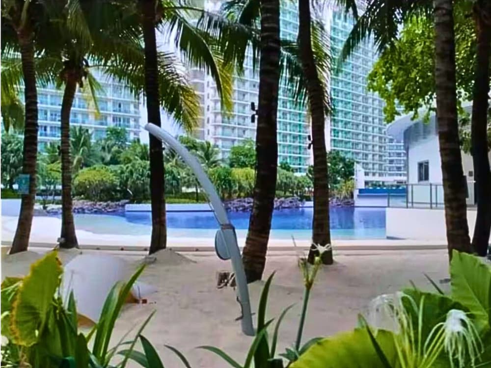 Value Yourself Luxury Beach Near Airport