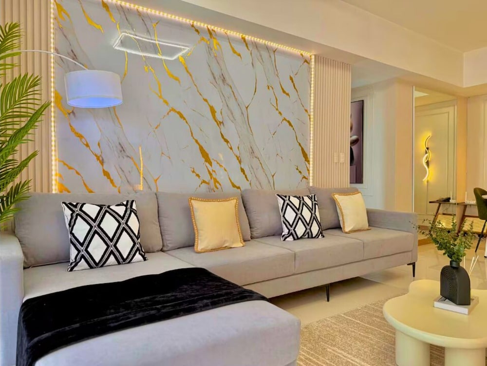 Live Luxury Living at BGC Venice