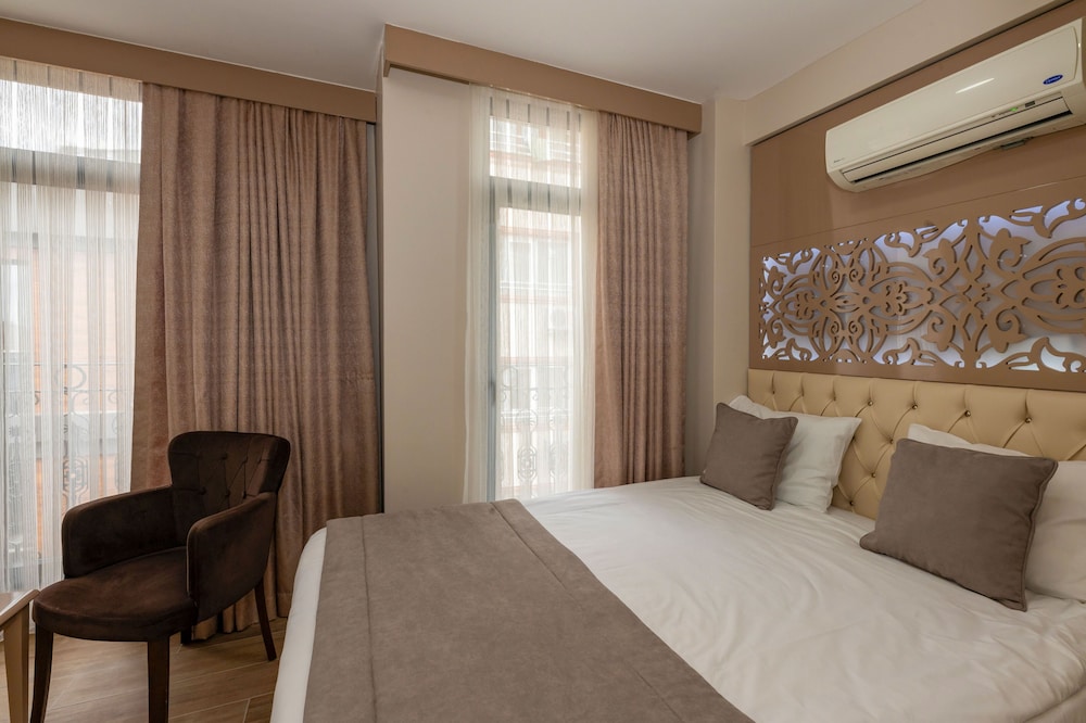 Taksim Peri Suit - Image 30