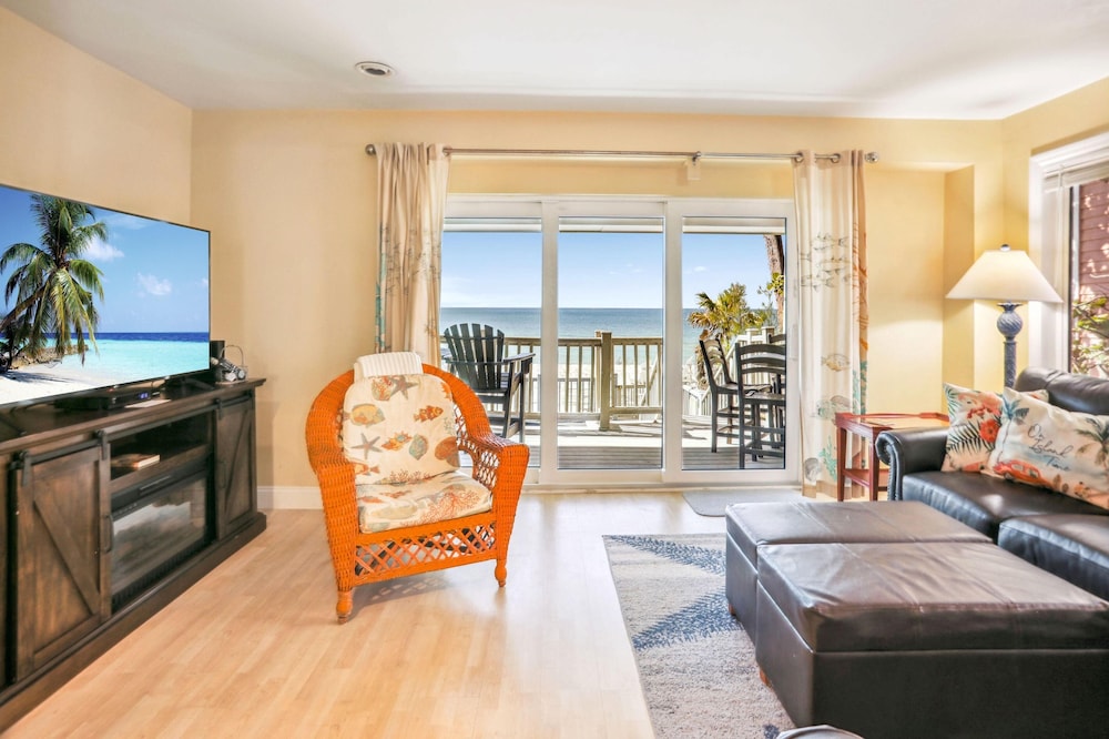 Serenity By The Sea - Beach House